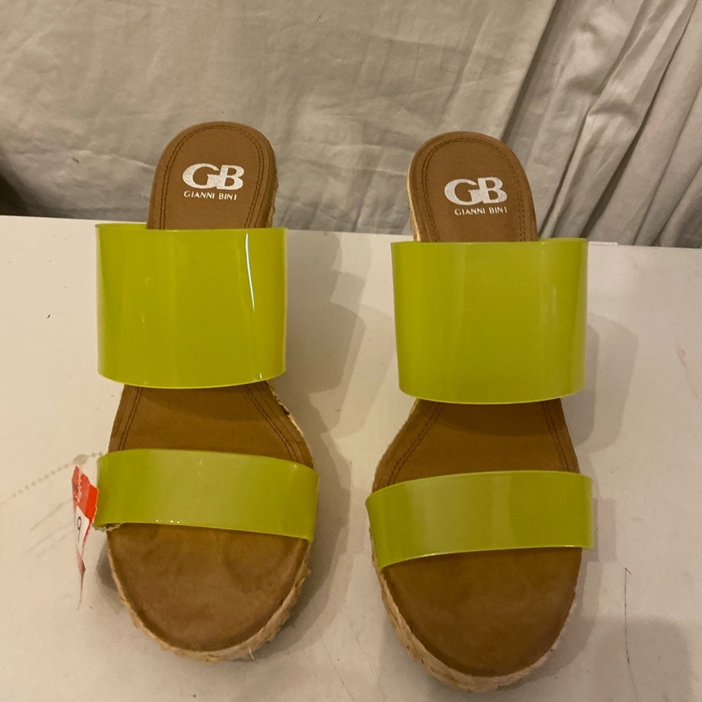 Gianni Bini lime clear wedge slides size 9 NWT